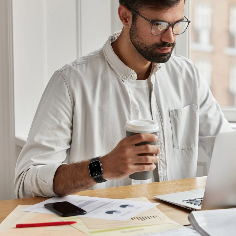 Ferrum Milanese Steel Magnetic Band With Case - Astra Straps